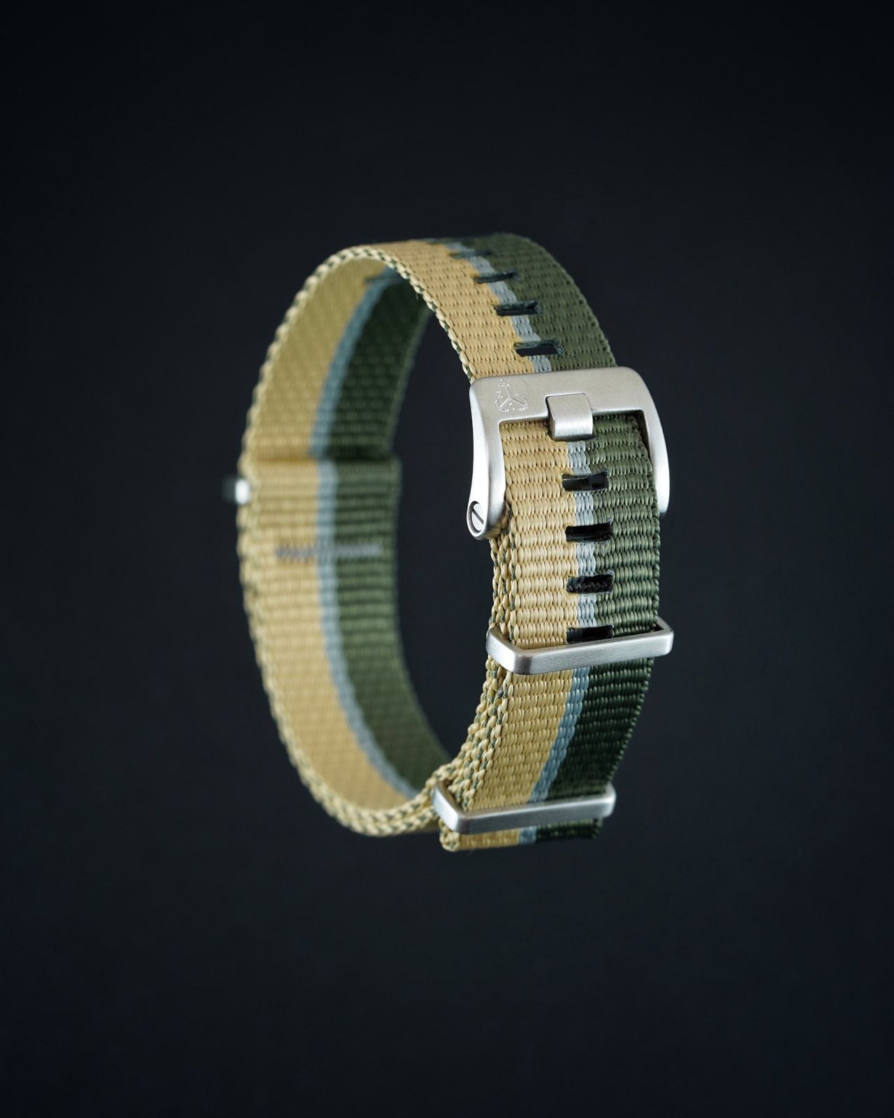 Rugged watch strap in light/dark green